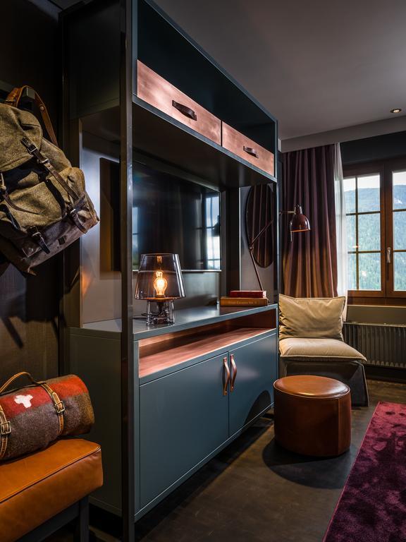 Huus Gstaad Hotel ซาเน็น ภายนอก รูปภาพ